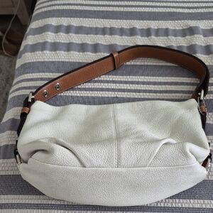 Classic Coach White Pebbled Leather Shoulder Bag with Contrast Brown Strap